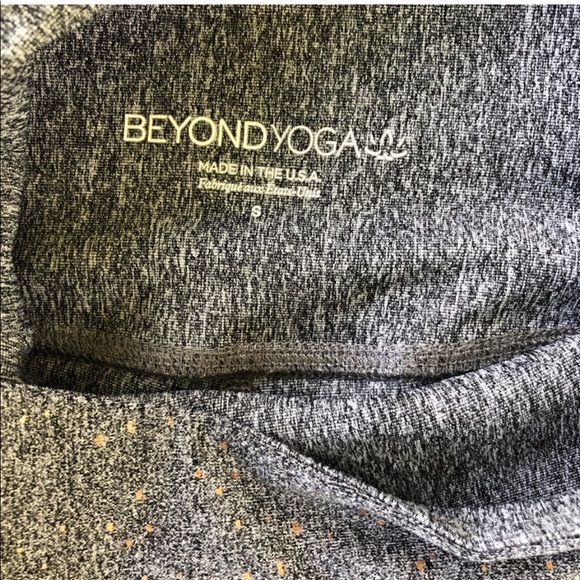 NWOT Beyond Yoga Rose Gold Splatter Leggings - Picture 5 of 6